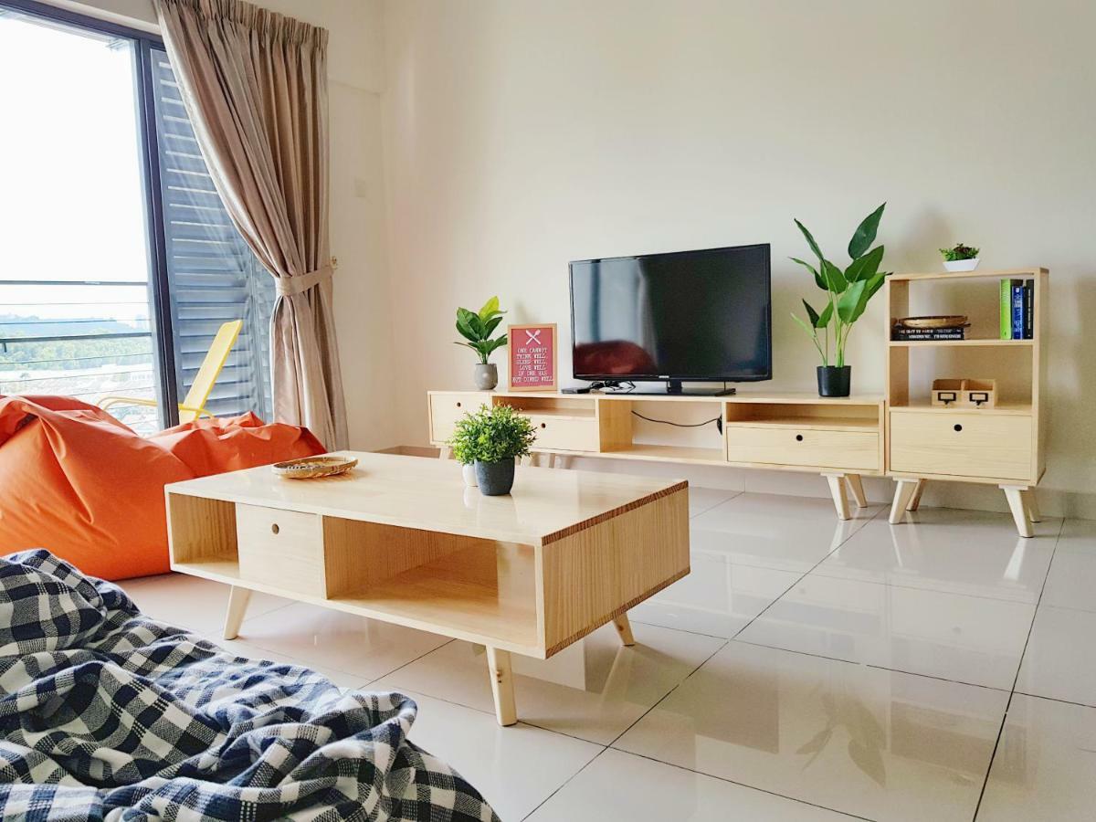 S3 The Wood @ The Location At Apartment *